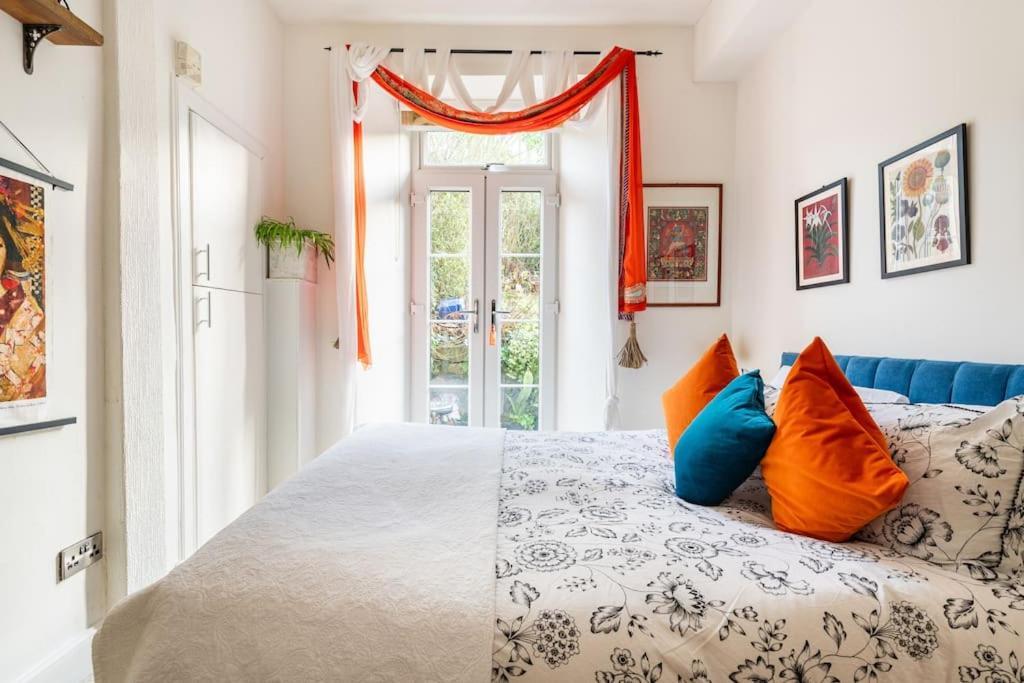 Apartmán Holyrood Park: Lush & Arty 2 Double Bed Flat EDI Exteriér fotografie
