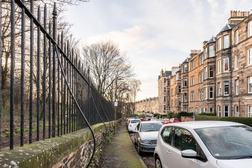 Apartmán Holyrood Park: Lush & Arty 2 Double Bed Flat EDI Exteriér fotografie