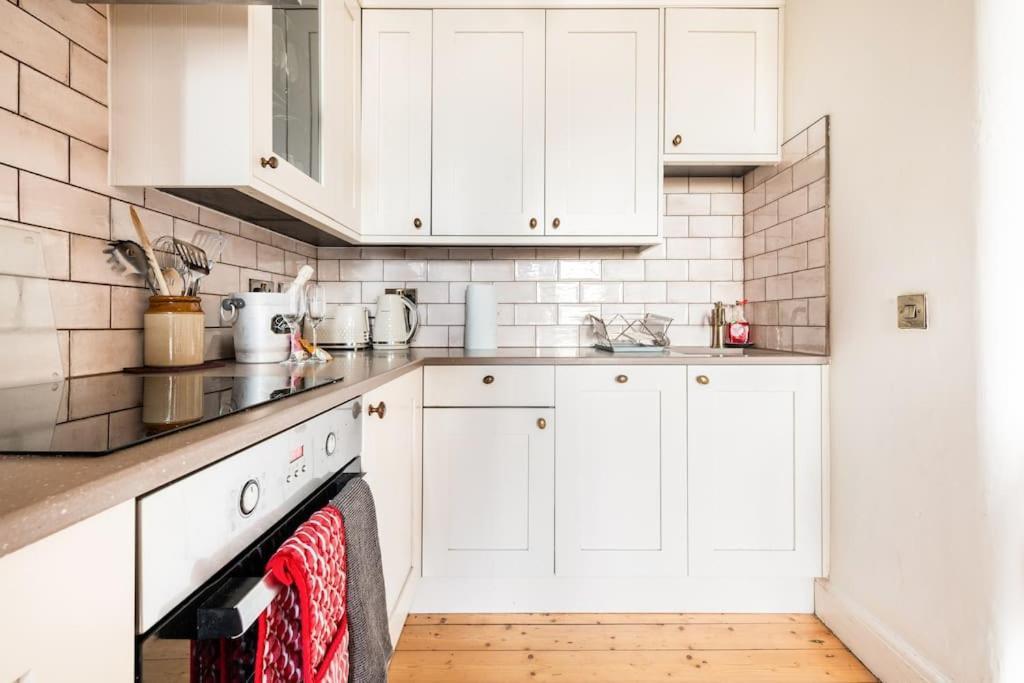 Apartmán Holyrood Park: Lush & Arty 2 Double Bed Flat EDI Exteriér fotografie