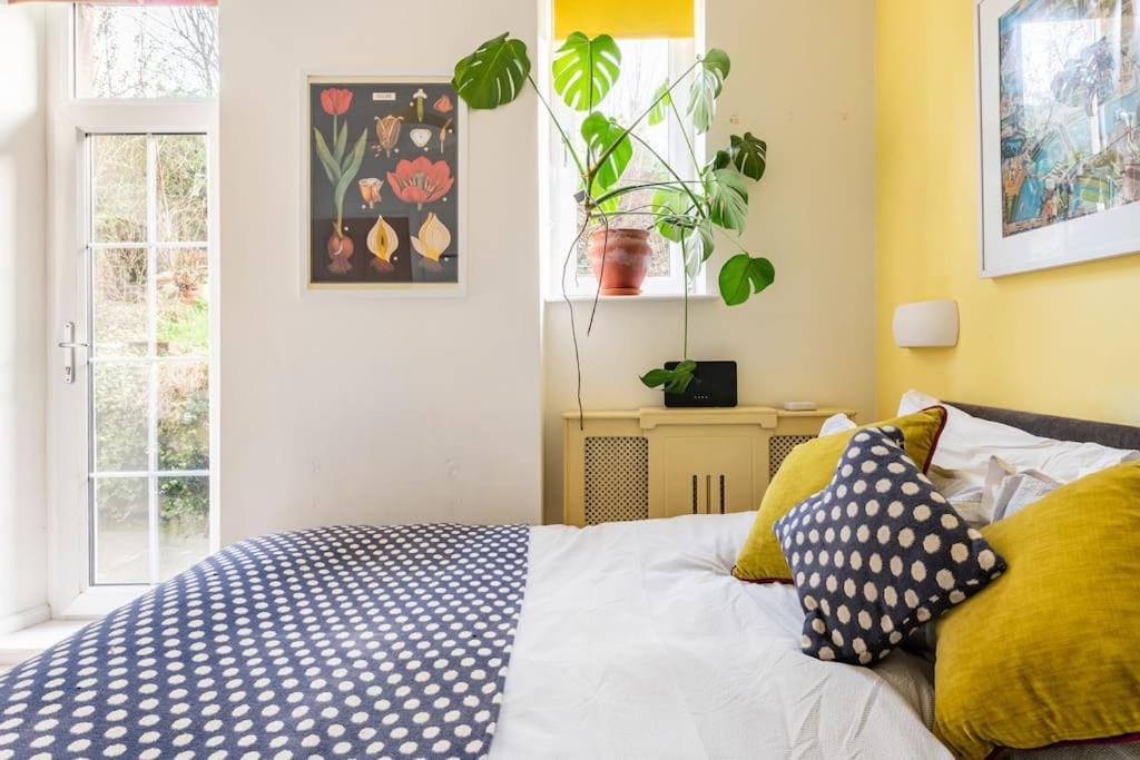 Apartmán Holyrood Park: Lush & Arty 2 Double Bed Flat EDI Exteriér fotografie